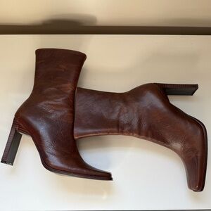 Vintage Steve Madden Brown Jezelle Boots w Blade Heel sz 7